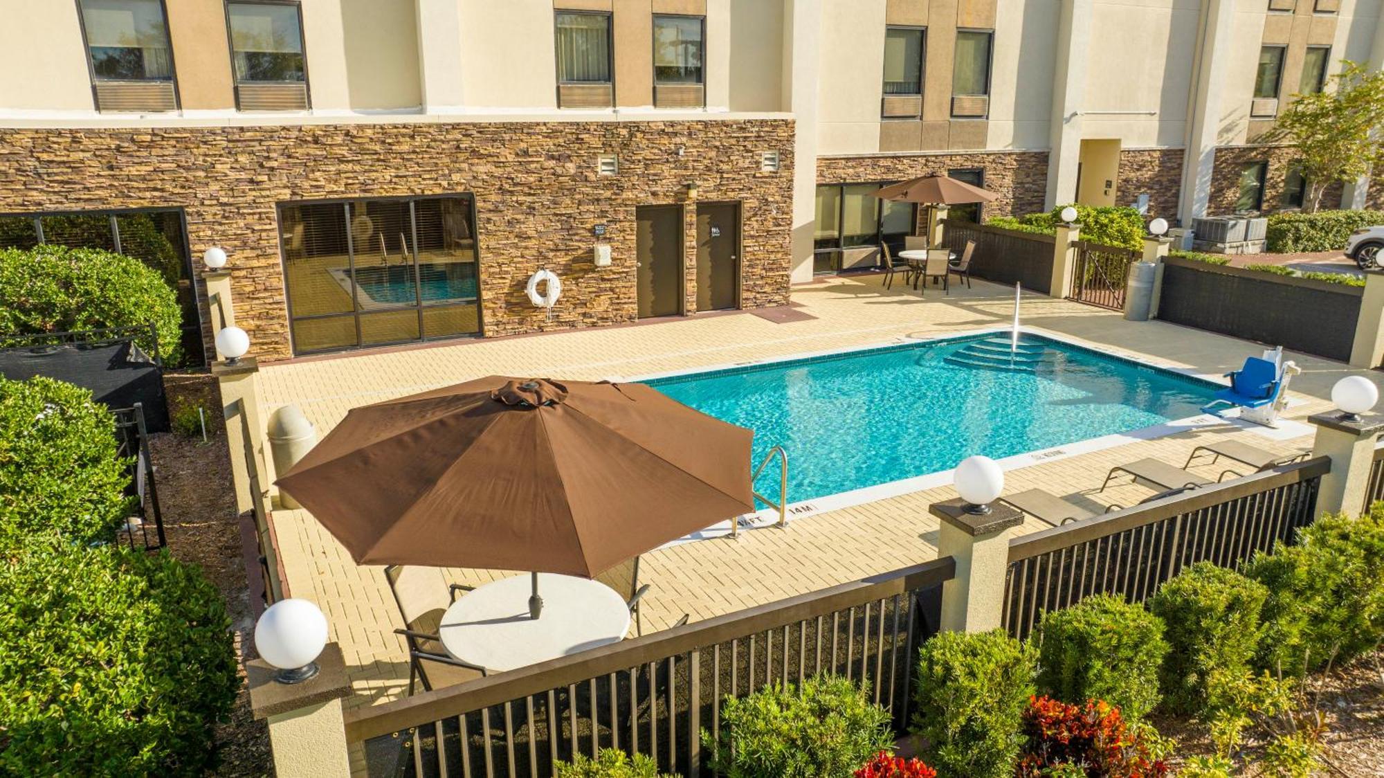 Hampton Inn By Hilton Spring Hill Timber Pines Екстер'єр фото
